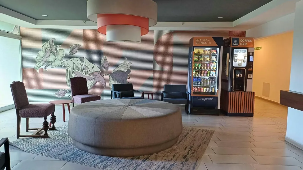 Se vende moderno apartamento de 66 m² ubicado en el piso 5, ideal para vivir o invertir. Cuenta con: 2 habitaciones, la principal con ...