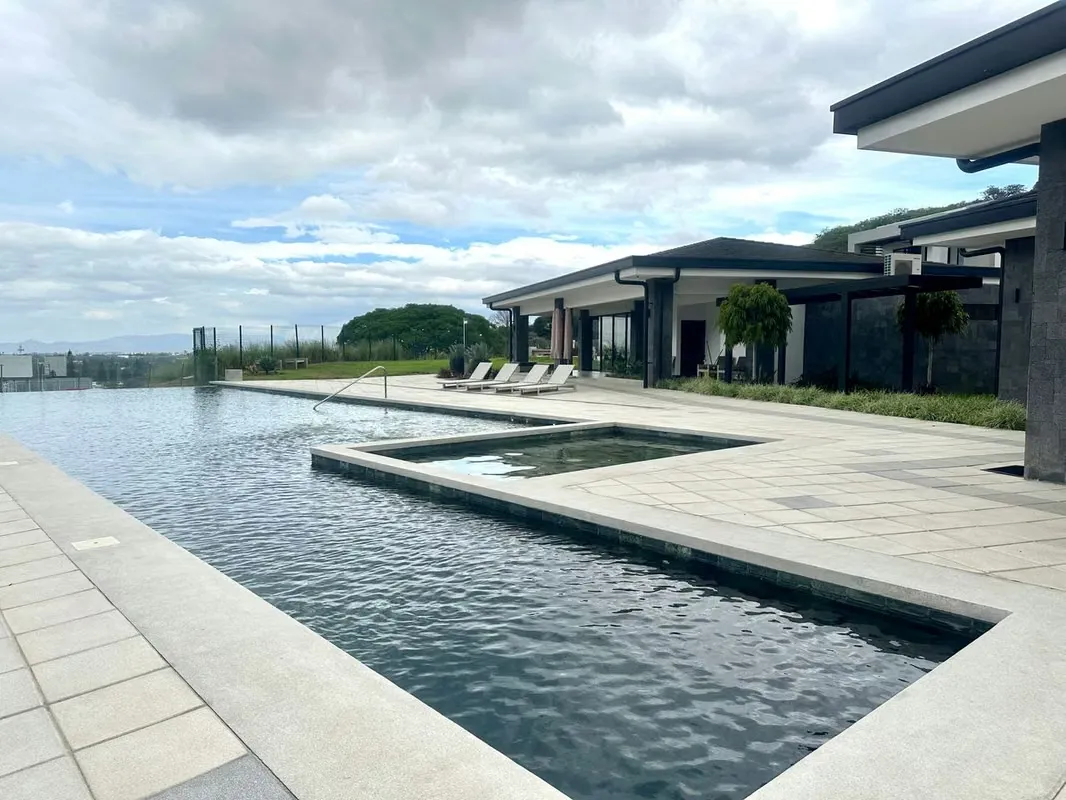 VENTA DE LOTE EN CONDOMINIO - CONDOMINIO VISTA REAL - SANTA ANA