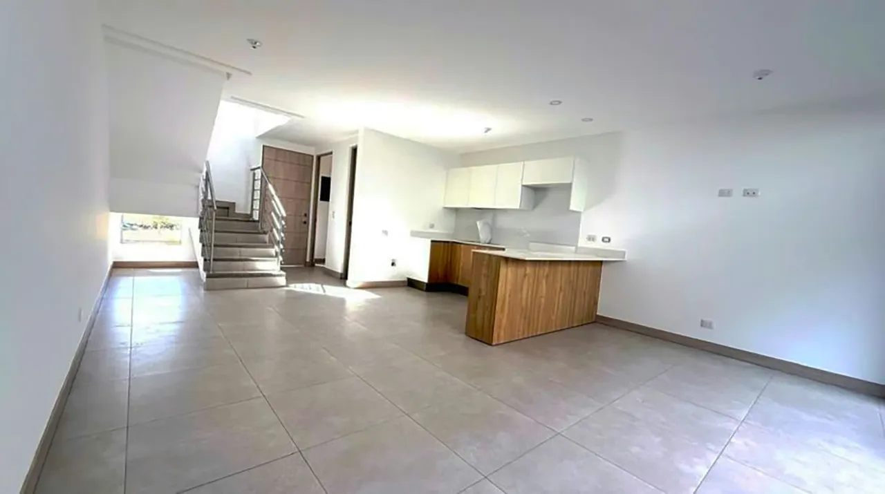 Live in a modern, secure, fresh environment, surrounded by nature and full of comfort in Santo Domingo de Heredia. This new residential project combines contemporary design ...