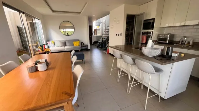 Live with tranquility, comfort, and style in this beautiful house for sale located in Río Oro de Santa Ana, within an exclusive condominium with only 39 houses. Its ...