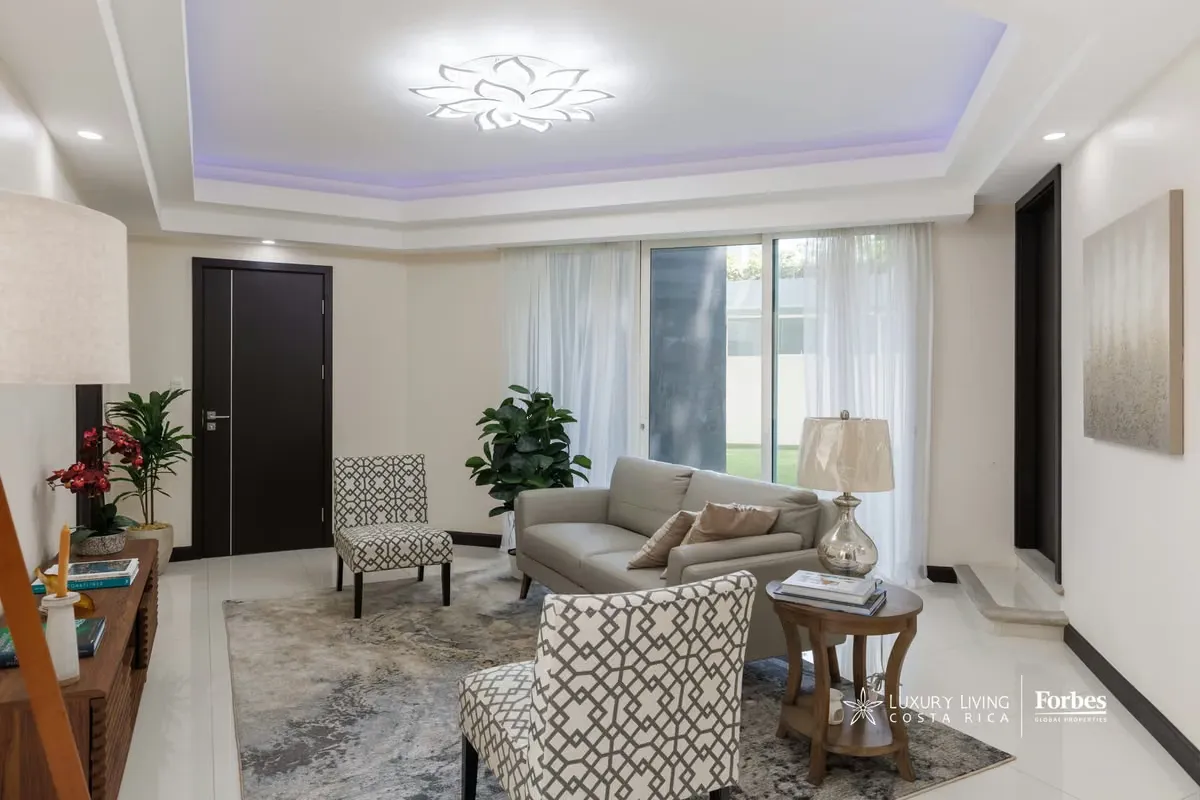 21204 - Modern 3-Bedroom Apartment for Sale in Jaboncillos, Escazú