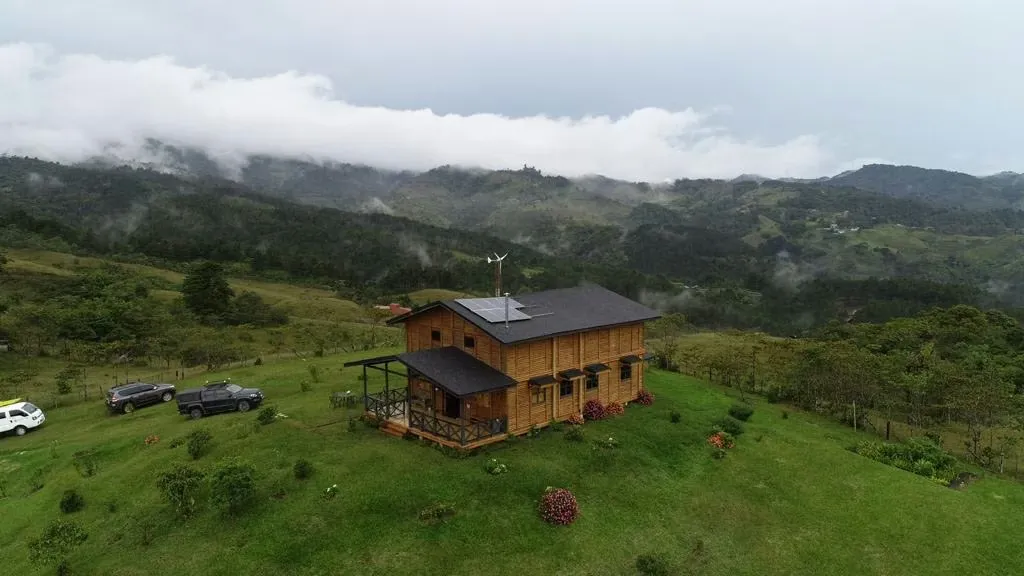INBEST SELLS CABANA IN CARTAGO. (YOU-475)