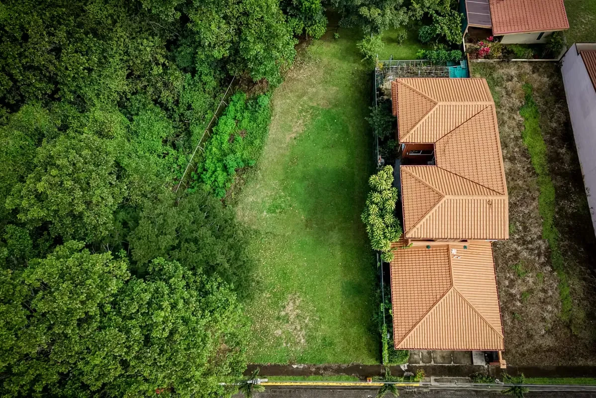 Lot for sale in El Puente Condominium, Greece