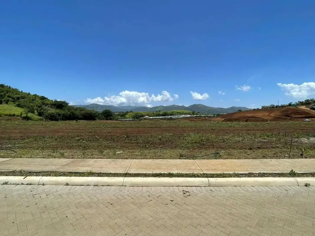 Terreno privilegiado para desarrollo en Grecia, Alajuela