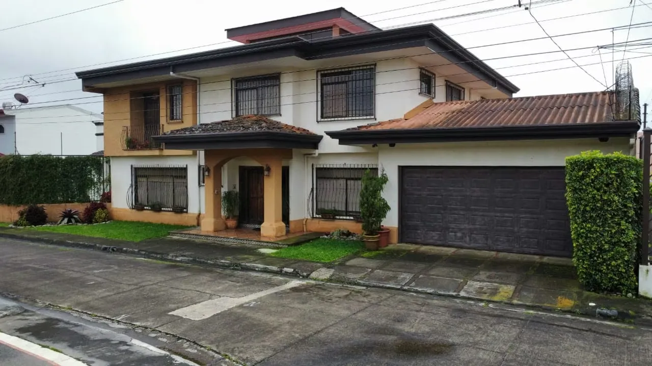 For sale house in small gated community San Pablo de Heredia, — photo 3
