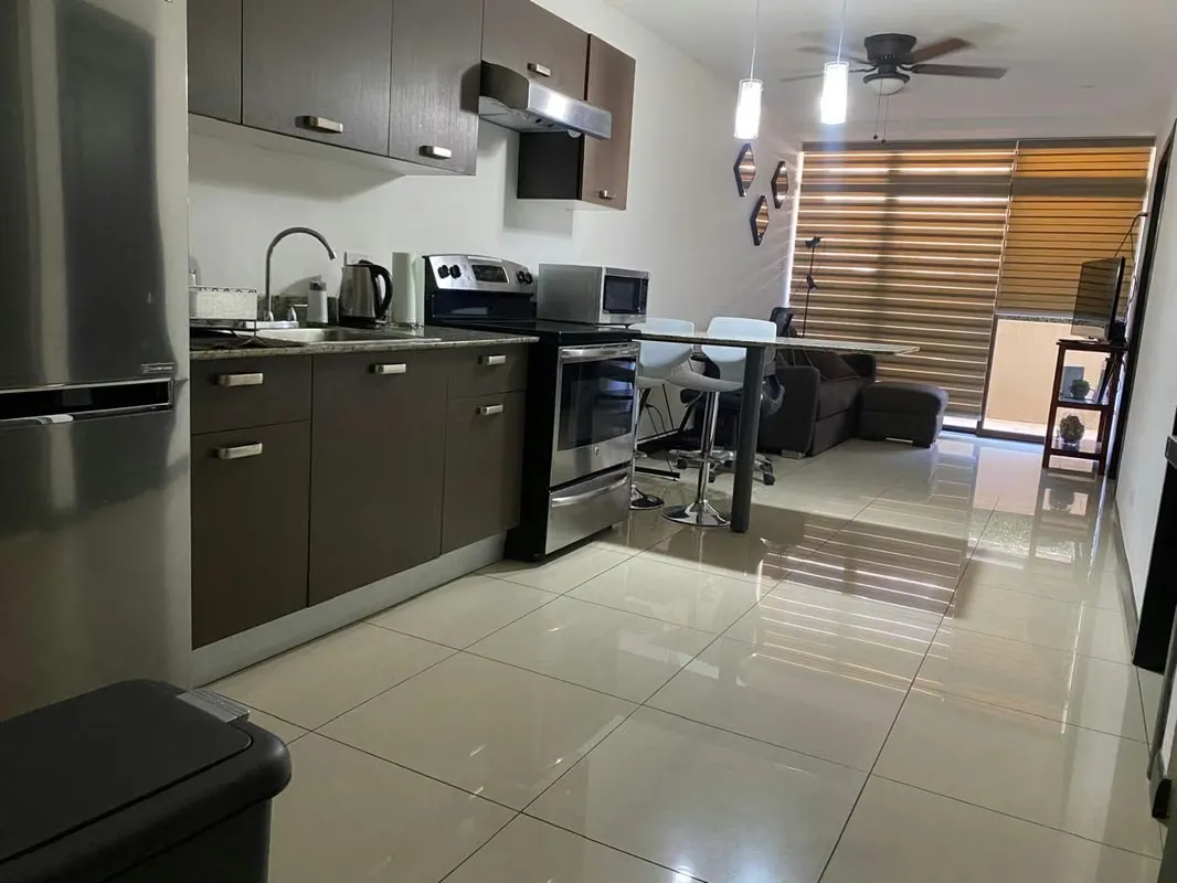 FURNISHED APARTMENT FOR RENT – CONDOMINIUM IN DOWNTOWN SANTA ANA