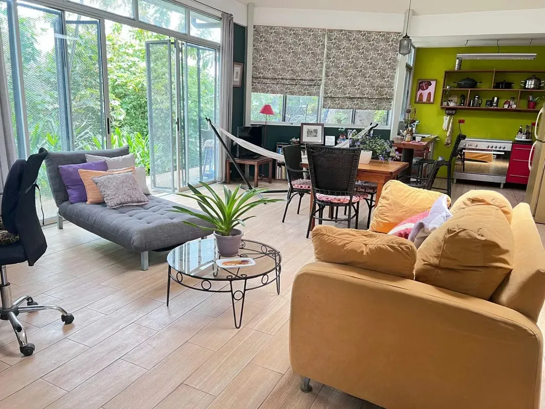 vendo casa en Birri Santa Barbára, por Hotel Monte Campana, concepto abierto, con zonas verdes
