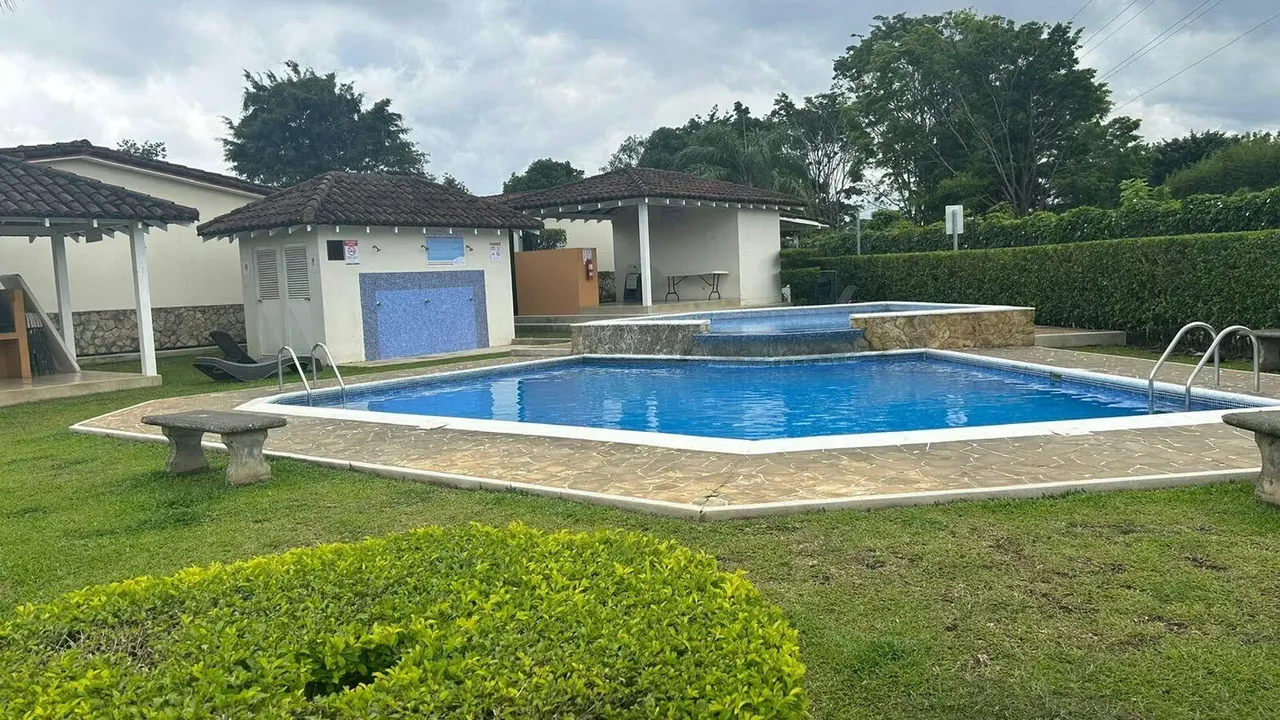 House for Sale in Concasa Vista al Lago