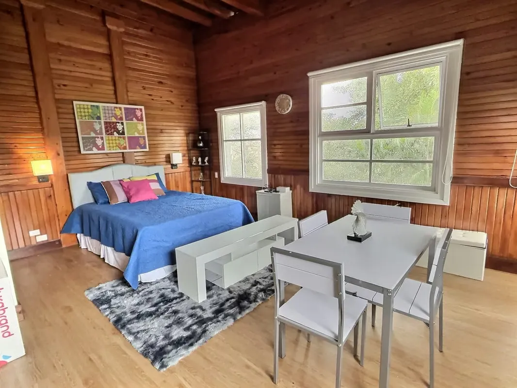 Enjoy this modern and cozy studio in the heart of Escazú, ideal for two people. Its central location allows you to easily reach ...