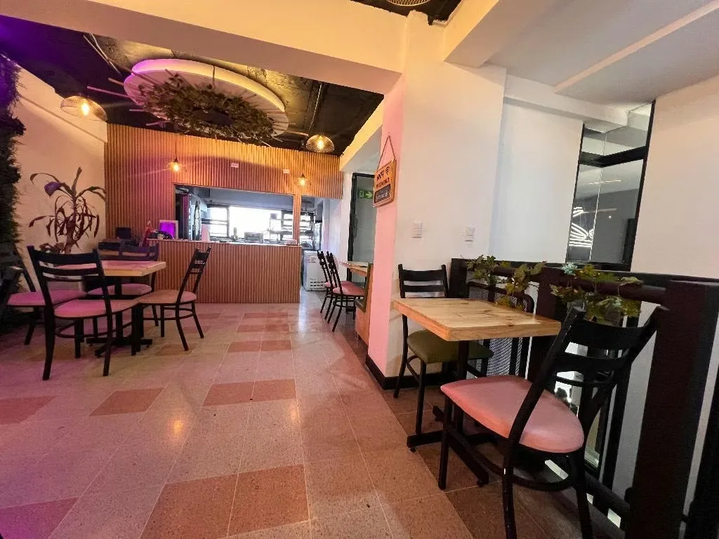 Alquiler de local Comercial en BARRIO ESCALANTE ( Ideal para Restaurante , Vinoteca ) — photo 2