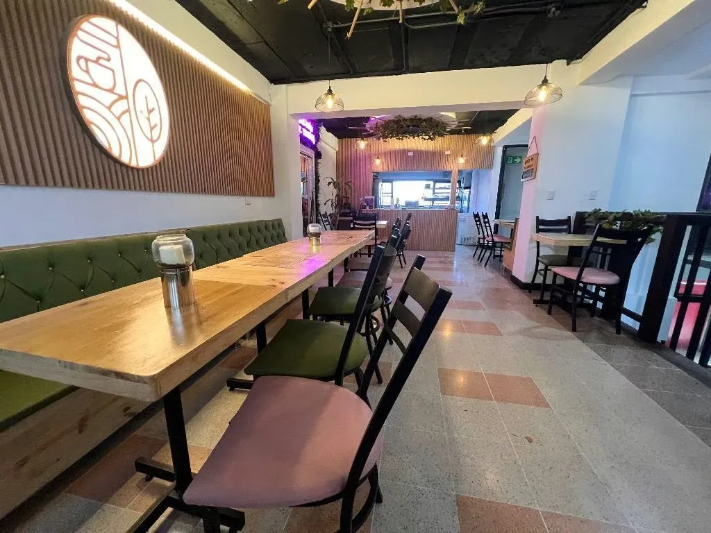 Alquiler de local Comercial en BARRIO ESCALANTE ( Ideal para Restaurante , Vinoteca ) — photo 4