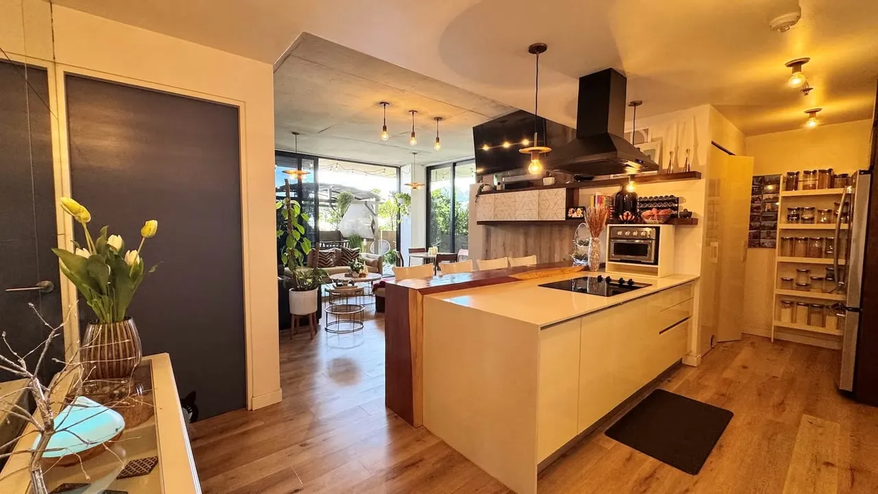 Venta de Apartamento en Escazú Village, San Rafael de Escazú. (AD)
