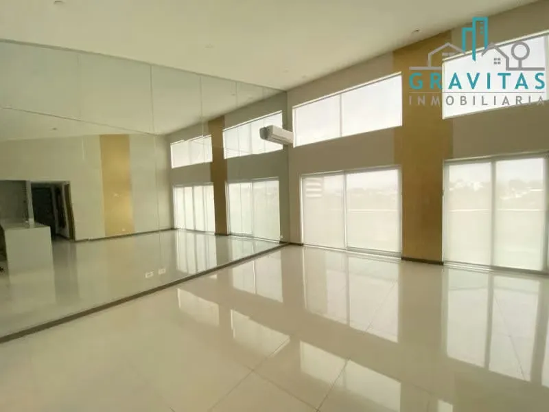 Alquiler de apartamento en Rohrmoser | Penthouse | 3 parqueos | Línea blanca | F 459