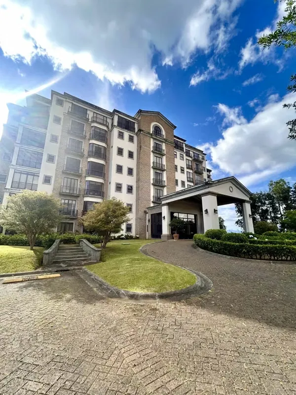 En Colinas de Montealegre, el Condo El Olivar ofrece un estilo de vida incomparable: ...
