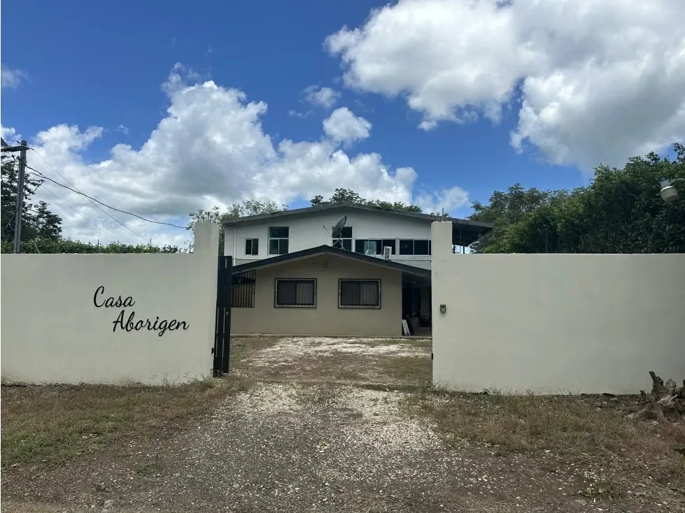 This charming home in Villarreal, just 15 minutes from Playa Tamarindo, offers comfort, privacy, and an excellent ...