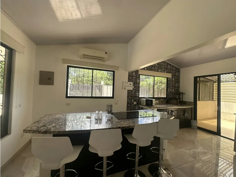 This charming home in Villarreal, just 15 minutes from Playa Tamarindo, offers comfort, privacy, and an excellent ... — photo 4