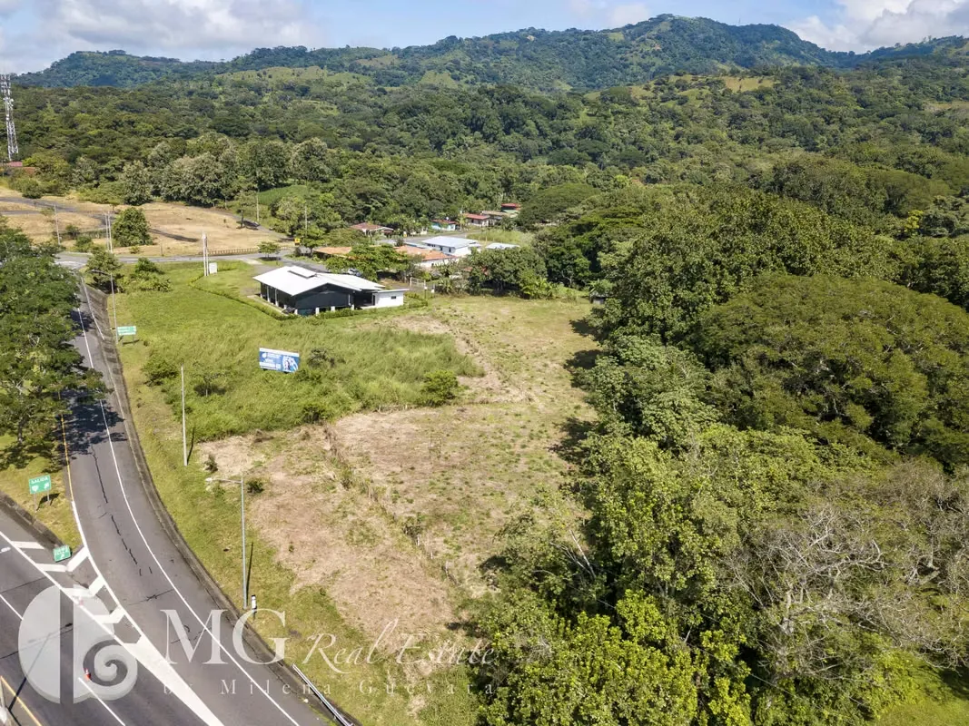 Venta de terreno frente Ruta 27, salida Escobal de Atenas.