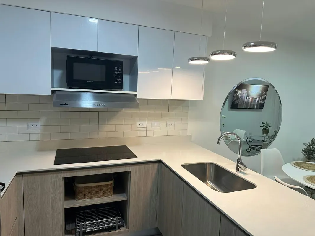ALQUILER DE APARTAMENTO SEMI AMUEBLADO EN URUKA POINT 2 HABITACIONES Y 2 PARQUEOS — photo 2