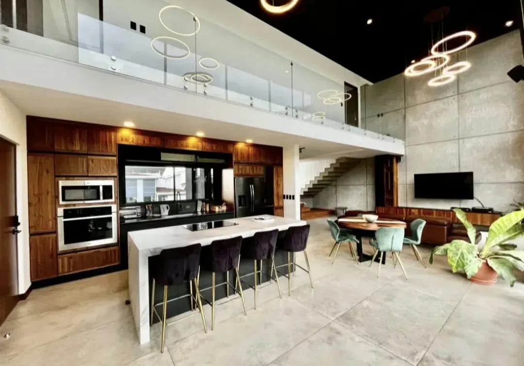 CONDOMINIO FRANCOSTA! ESPECTACULAR CASA CONTEMPORANEA AMOBLADA DE 3 HAB /2.5BAÑOS