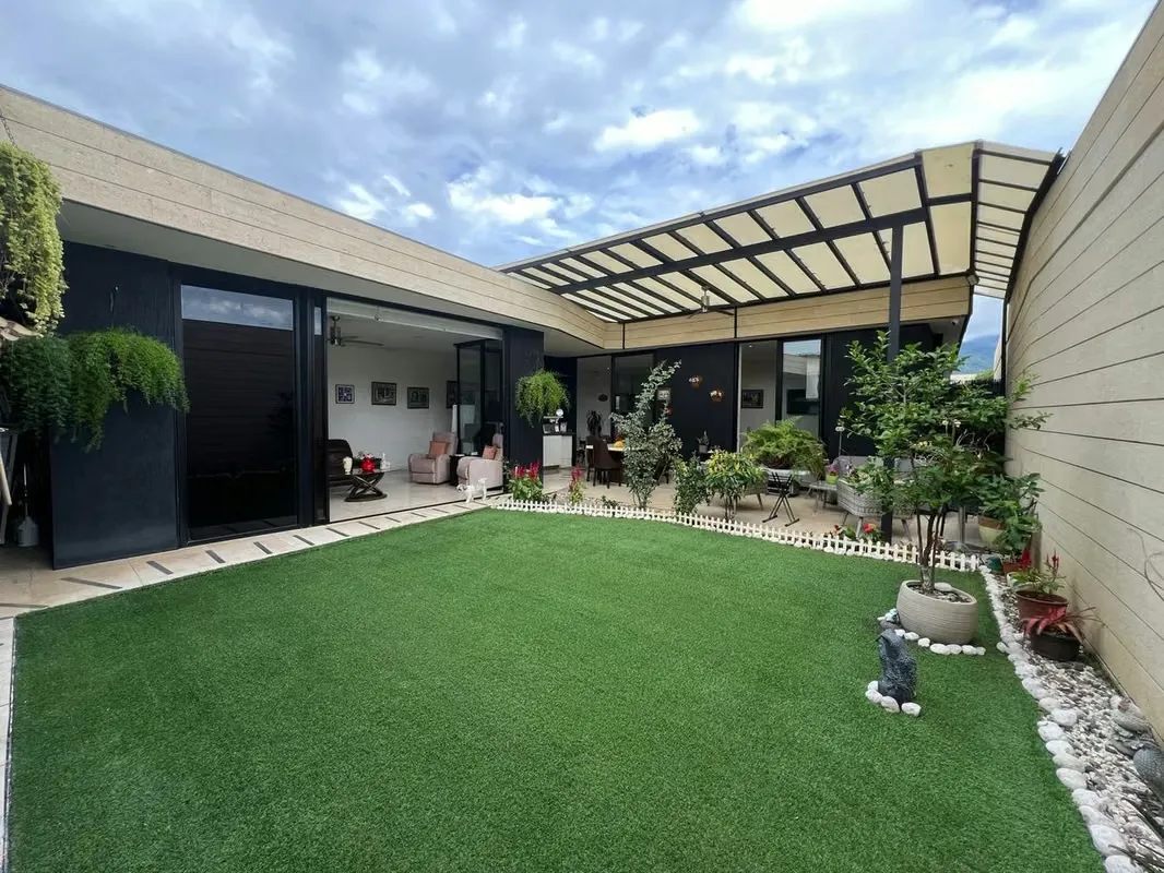 VENTA DE CASA EN DENDERA LINDORA DE UN NIVEL PARA INVERSIÓN