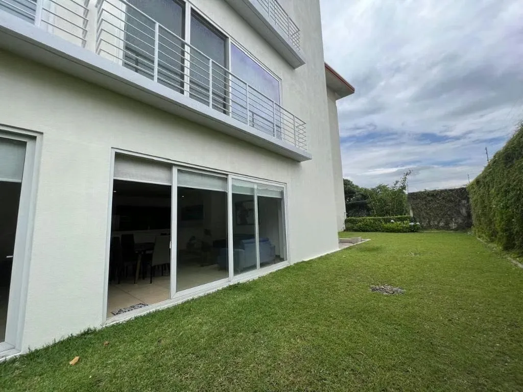 Lujoso Apartamento en uno de los condominios más exclusivos de la zona, con la ubicación más privilegiada de todo Guachipelín de Escazú.