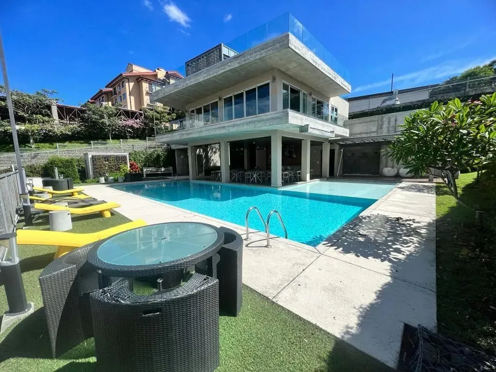 Beautiful furnished apartment for sale in condominium in La Uruca — photo 2