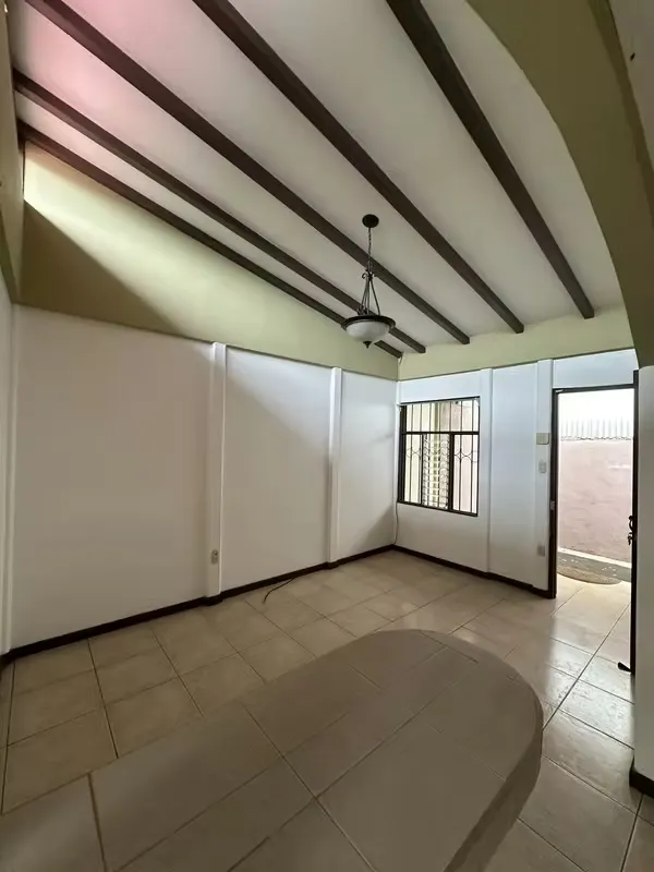 Se alquila apartamento en San Luis de Santo Domingo, Heredia. Zona tranquila, segura y con fácil acceso a Santo Domingo, Heredia, Coronado, Moravia. — photo 3
