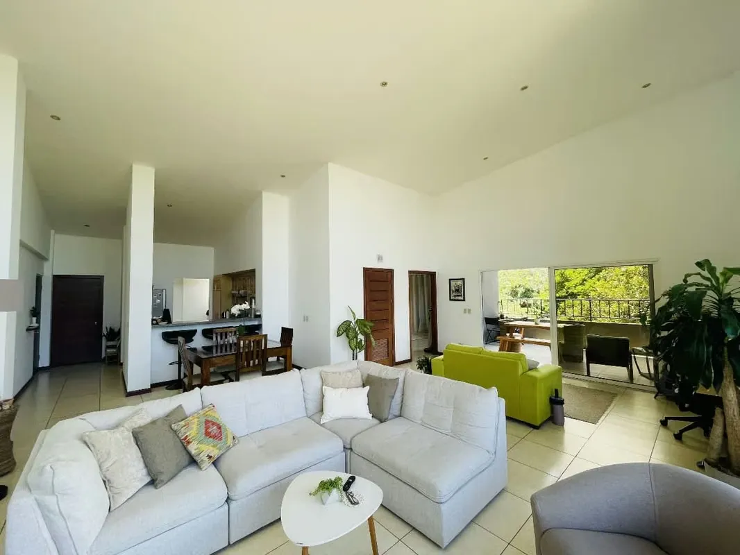 PENTHOUSE FOR SALE ONE BEDROOM IN SANTA ANA