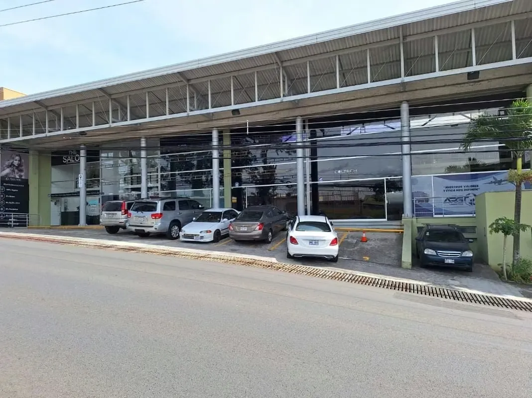 Venta de edificio Comercial y de oficinas en Ulloa, Heredia