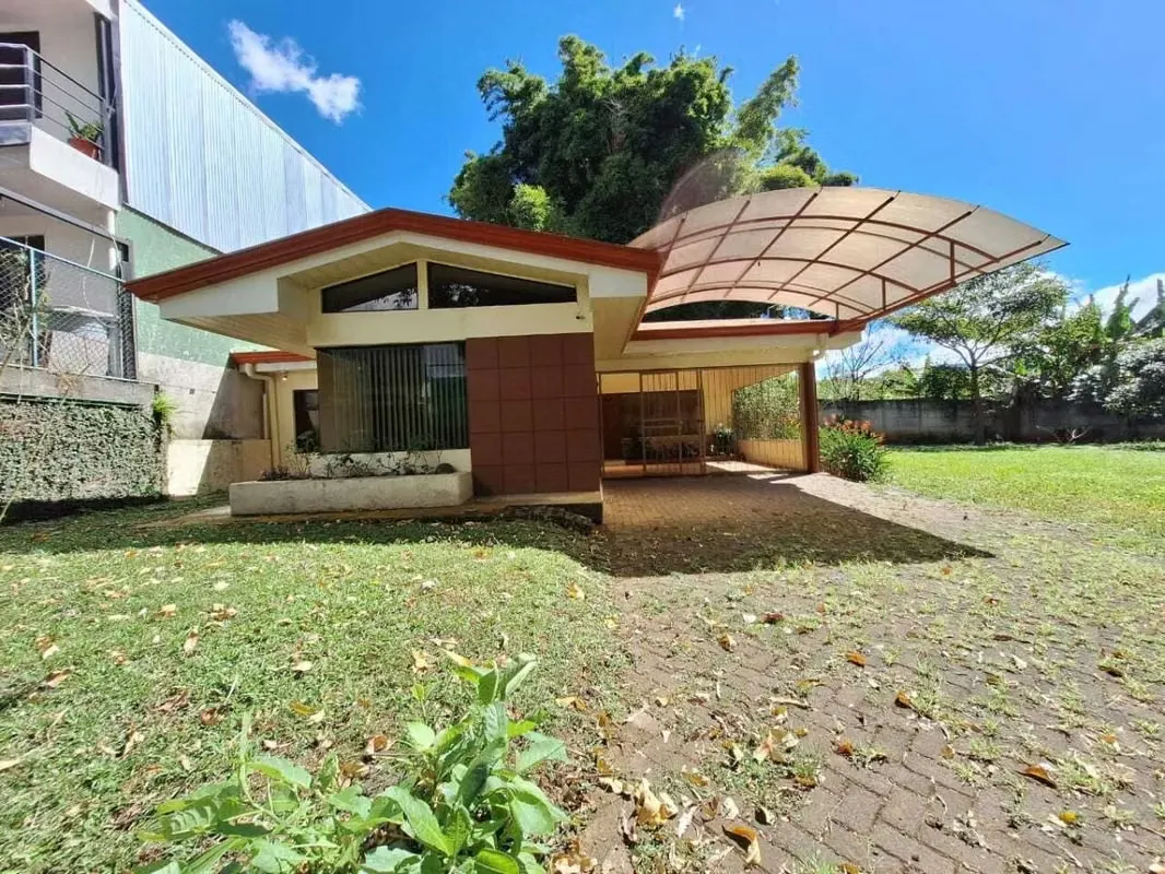 Venta de Casa de 1 planta en San Rafael Desamparados