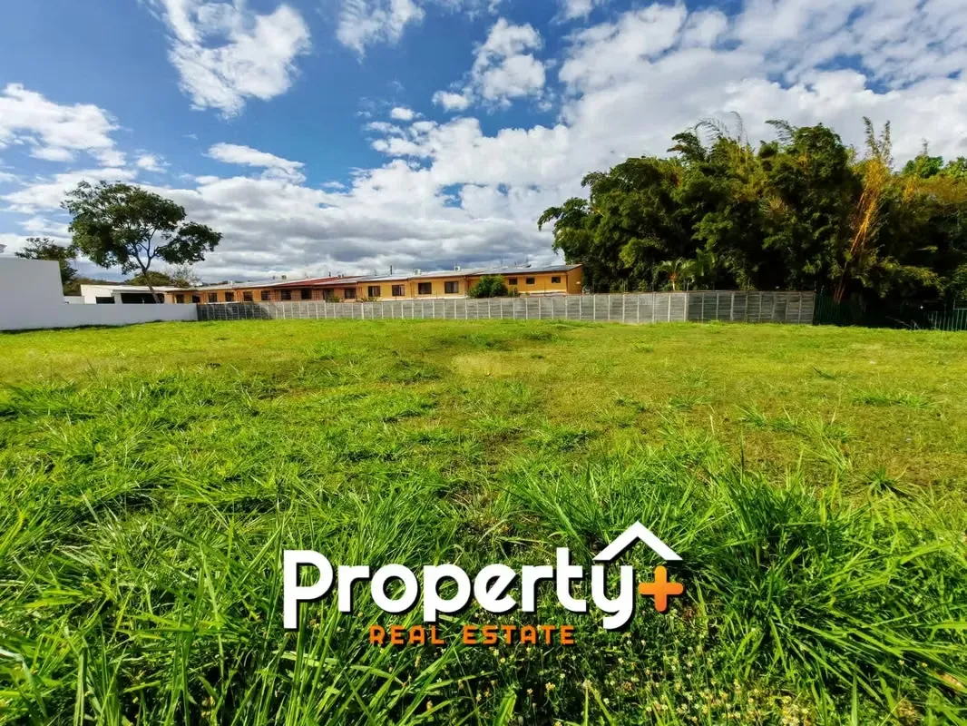 Santa Ana - Terreno totalmente plano- 250mt- Condominio