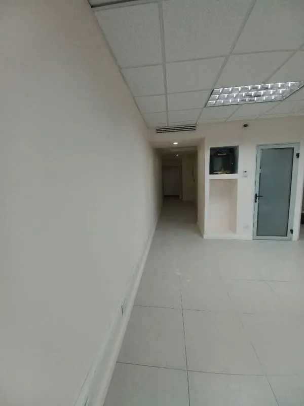 Oficina en Alquiler – San Pedro