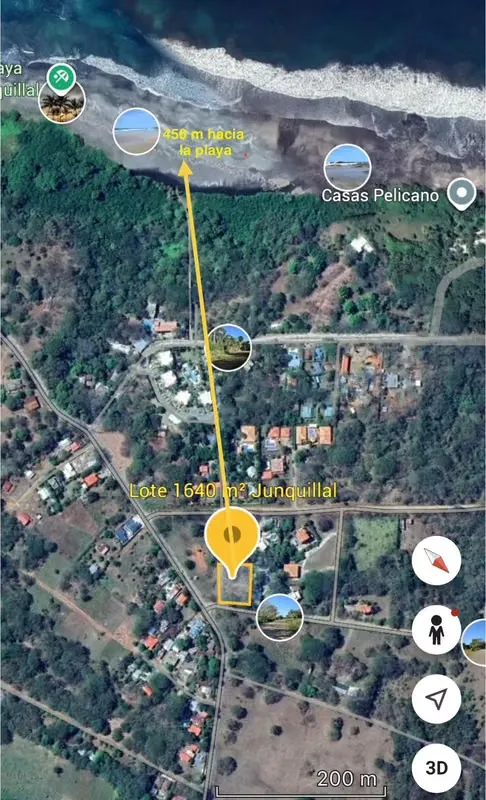 Se vende lote en Playa Junquillal , en zona comercial cerca a la playa