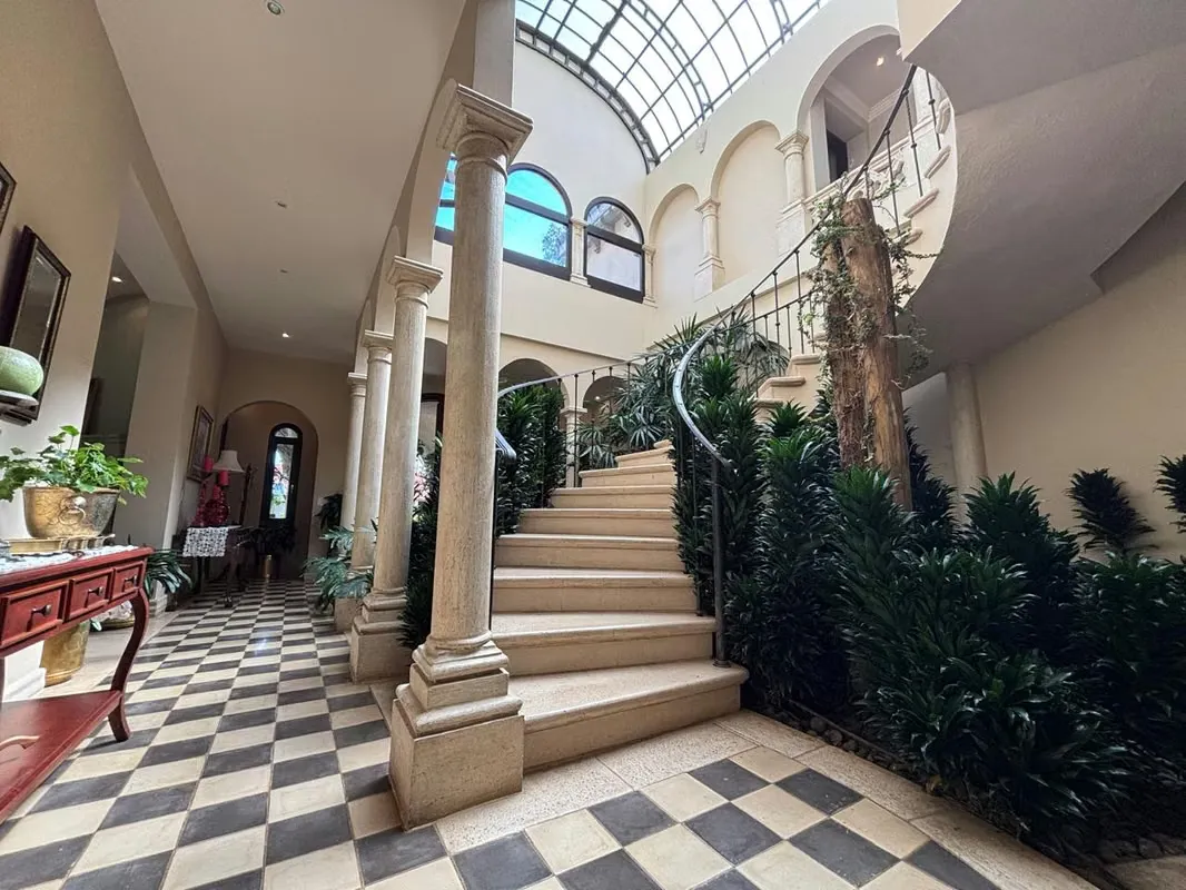 Venta de casa estilo mediterráneo, en Santo Domingo de Heredia