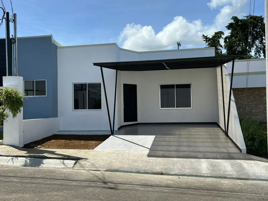 VENTA DE HERMOSA CASA PARA ESTRENAR