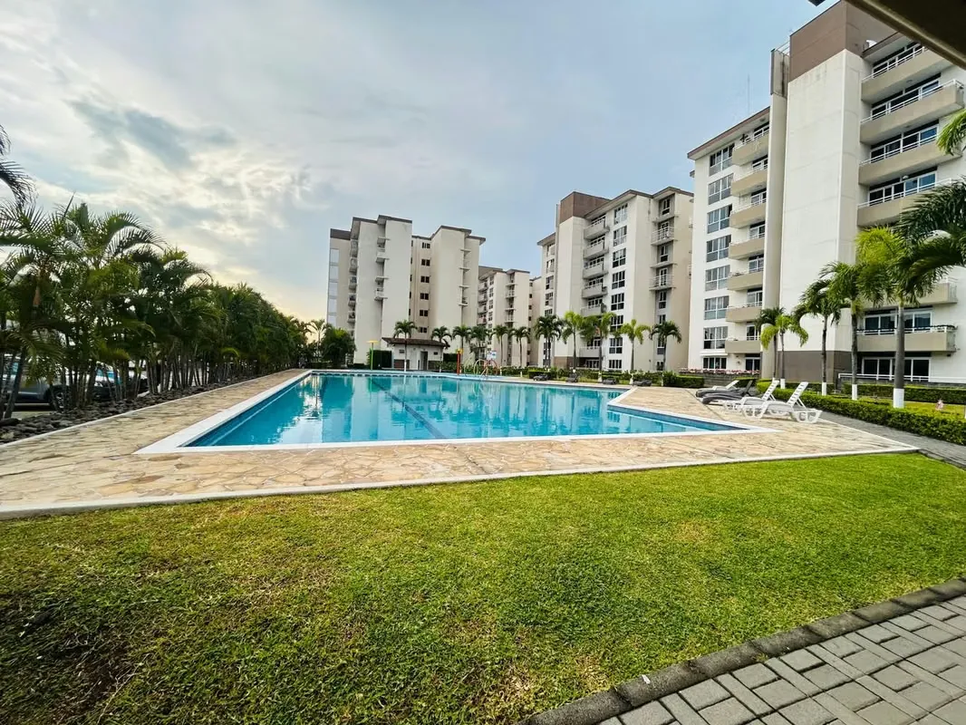 APARTMENT FOR SALE OR RENT ON THE FIRST FLOOR IN CONCASA IN ALAJUELA