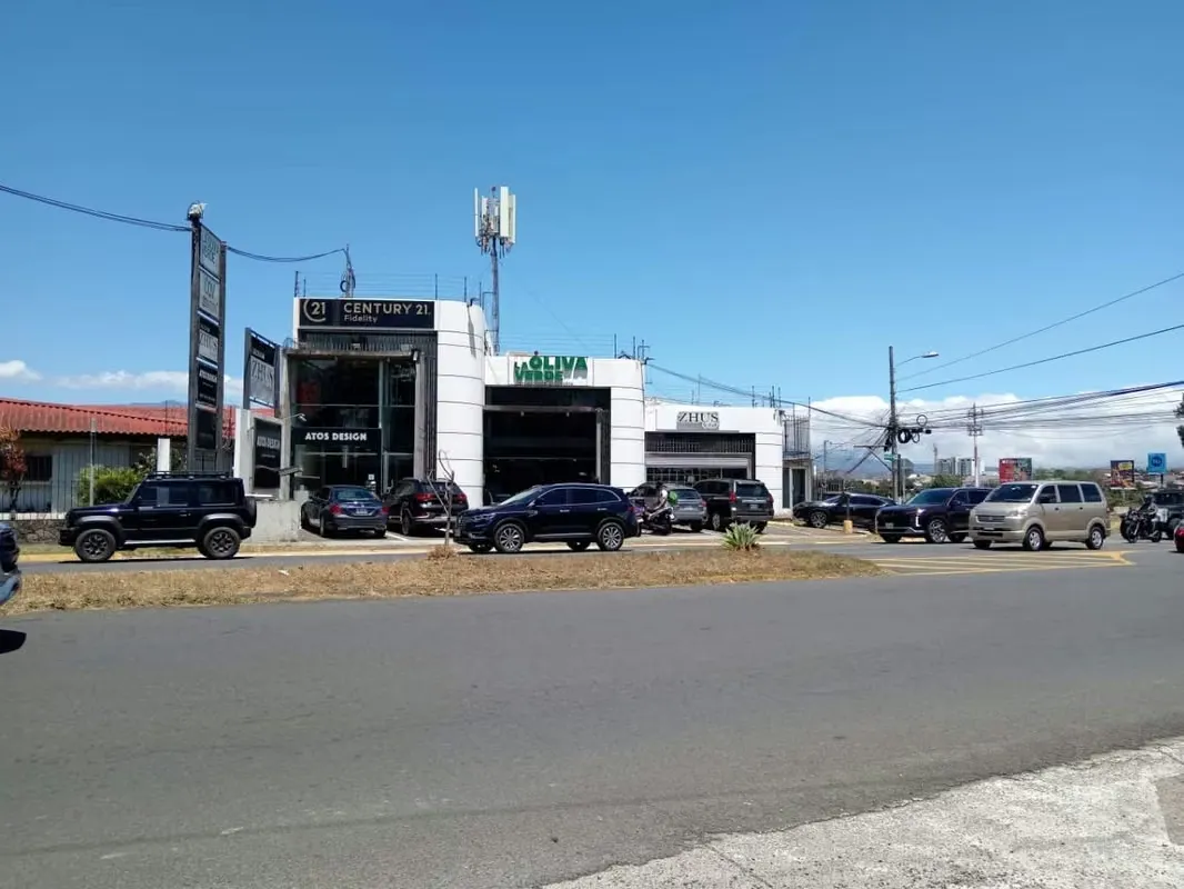 Commercial property for sale in Rohrmoser. Mata Redonda
