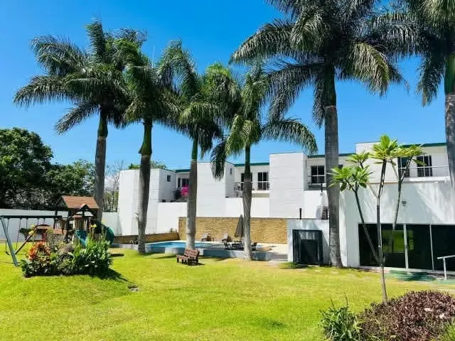 Casa en Venta en San Rafael de Escazú IP