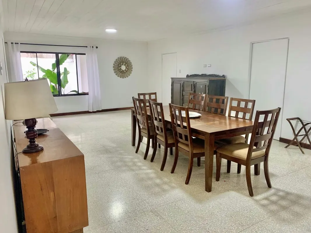 VENTA de Casa+Apartamento BARRIO ESCALANTE, San Pedro