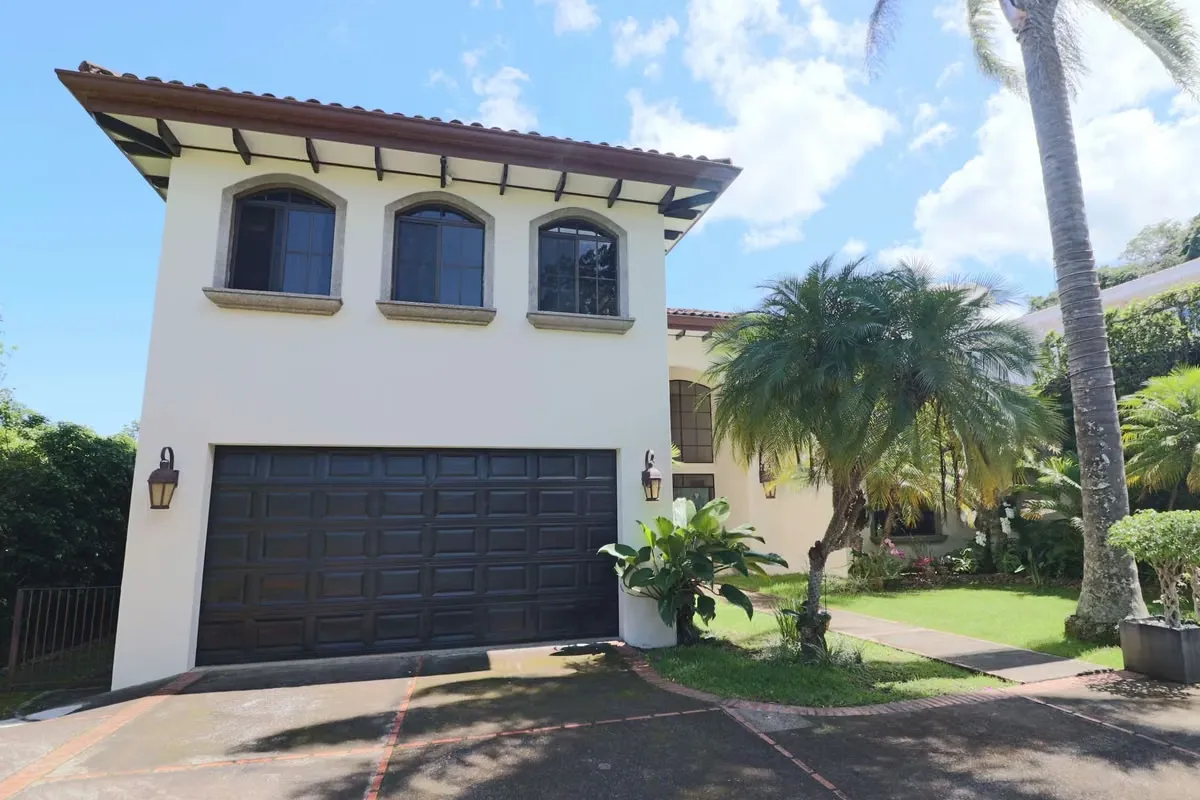 Experience elevated living at “The Hollywood Home,” an exquisite fully furnished luxury rental, perfectly located above Escazú, offering breathtaking 180-degree panoramic views of ...