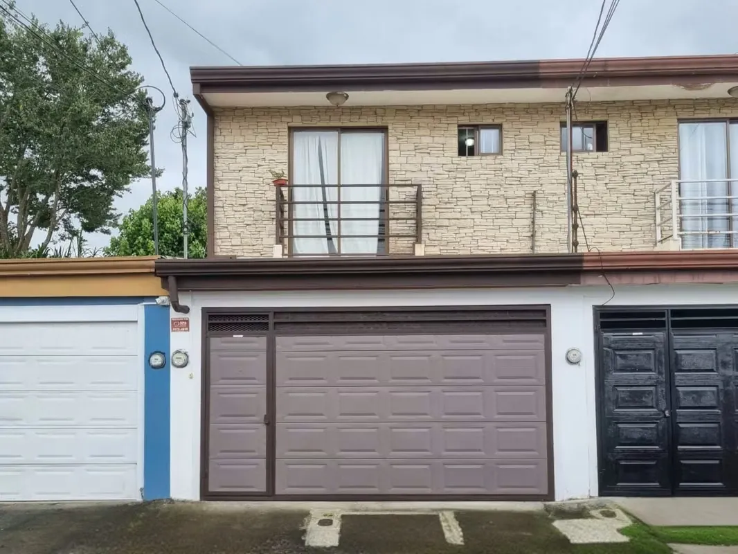 Venta de Casa en Residencial Monserrat, Concepción de Tres Ríos