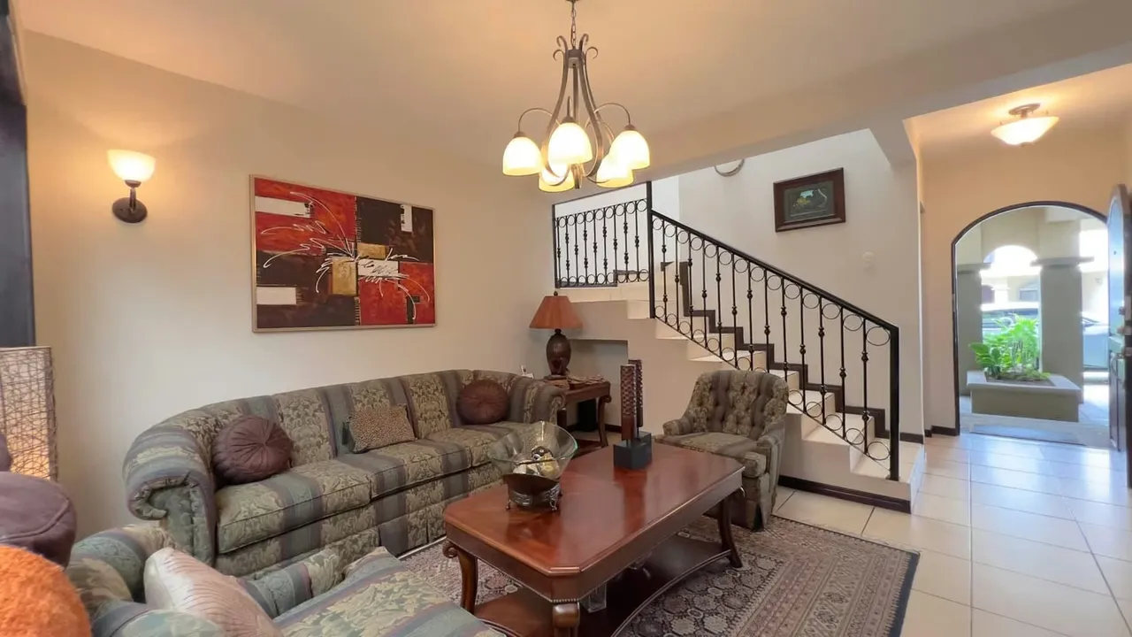 Venta de casa en Ayarco Curridabat