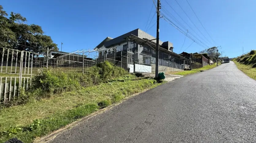 Flat Lot for Sale in a Beautiful Area — photo 5