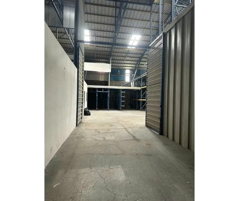 For rent-Industrial warehouse in La Uruca — photo 4