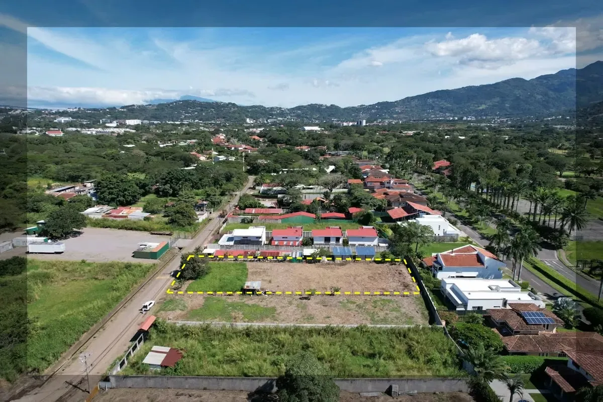 Located in one of the fastest-growing, highest-value and most in-demand areas of the western Greater Metropolitan Area, this land in Lindora, Pozos de Santa Ana represents an excellent ...