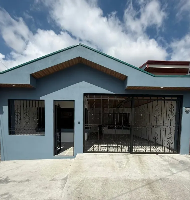 HOUSE FOR SALE, HEREDIA, SAN FRANCISCO, NEAR OXIGENO MALL - 9711321