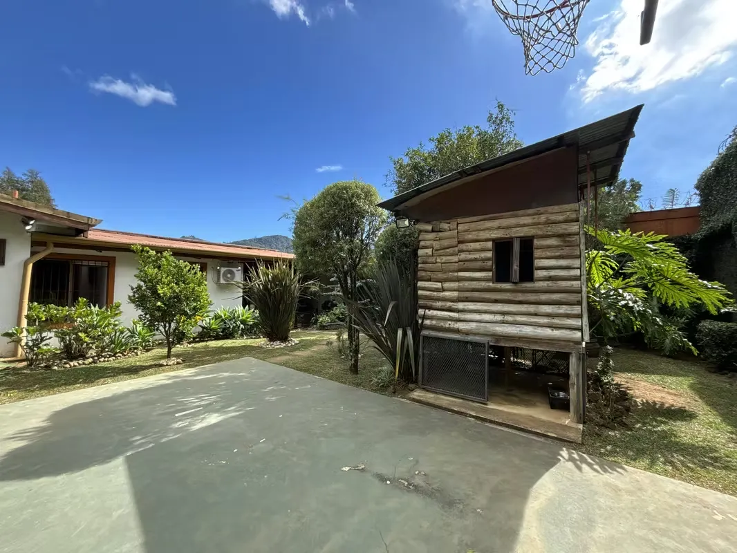 VENTA DE CASA EN RESIDENCIAL SIERRAS DE LA UNIÓN – SAN RAFAEL, TRES RÍOS