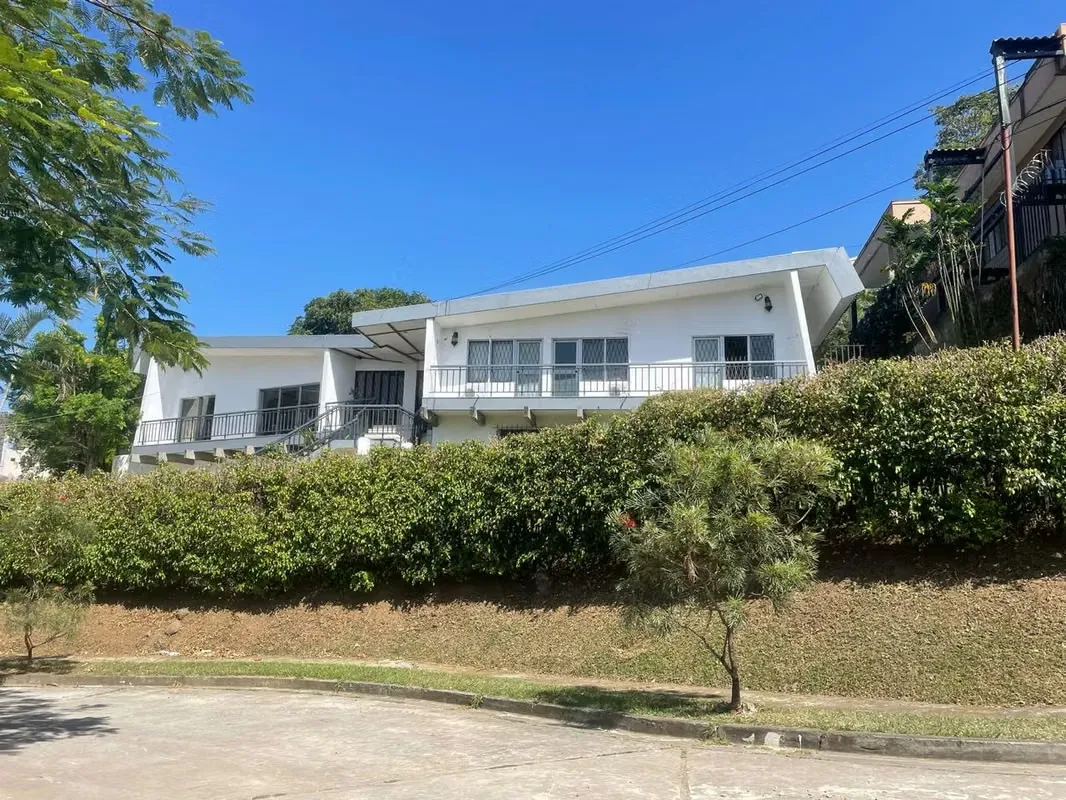 Ideal for Investors BIG House for sale Sabana Oeste