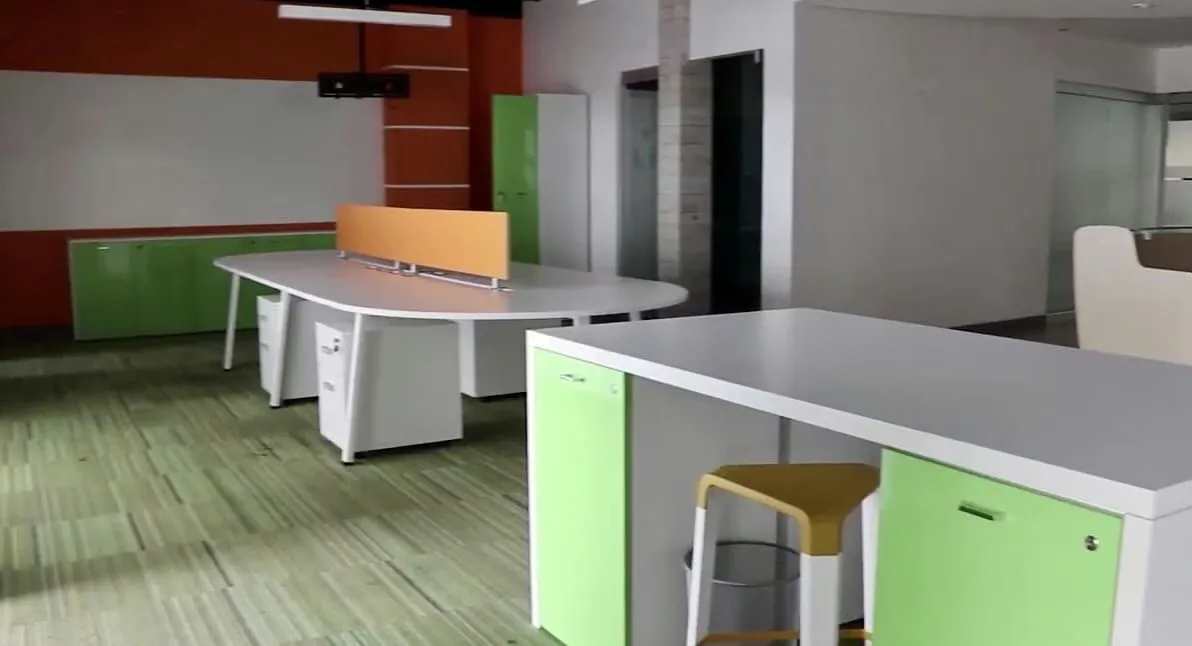 Office for Rent 255 m² in Corporate Center - Santa Ana