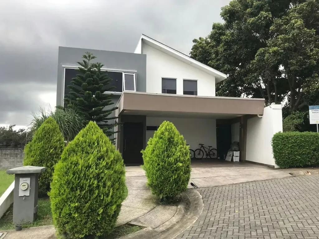 Venta de Casa moderna en Alajuela, Rio Segundo